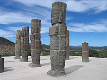 تندیس سربازان پادشاهی Toltec در مکزیک