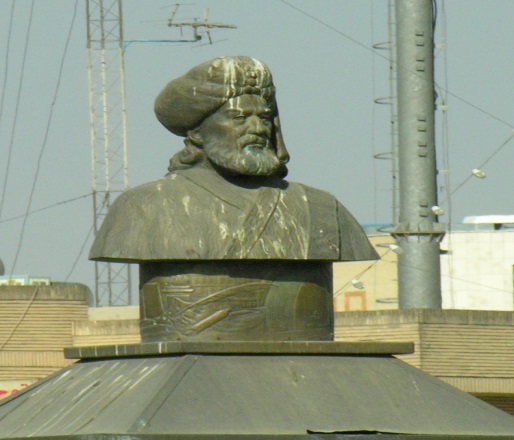 تندیس بزرگمهر- وزیر انوشیروان در اصفهان