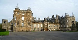 کاخ Holyrood ادینبورگ- اسکاتلند