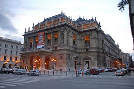 ساختمان اپرا- بوداپست مجارستان